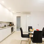 Felix Faure Apartament