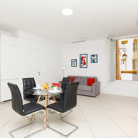 Felix Faure Apartmán *